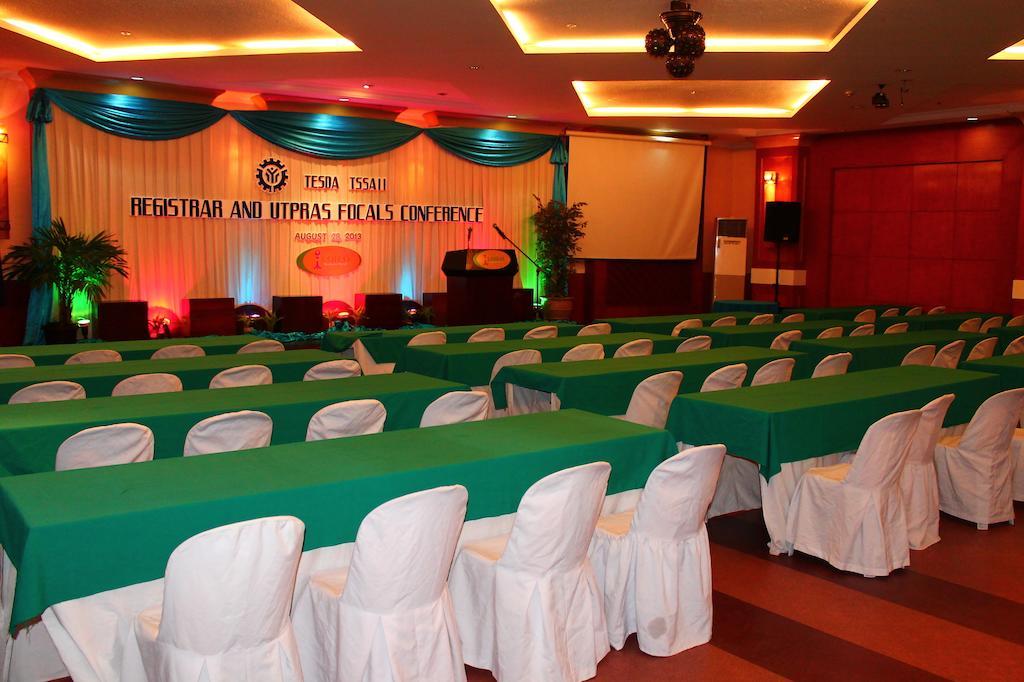 Iloilo Business Hotel Екстер'єр фото