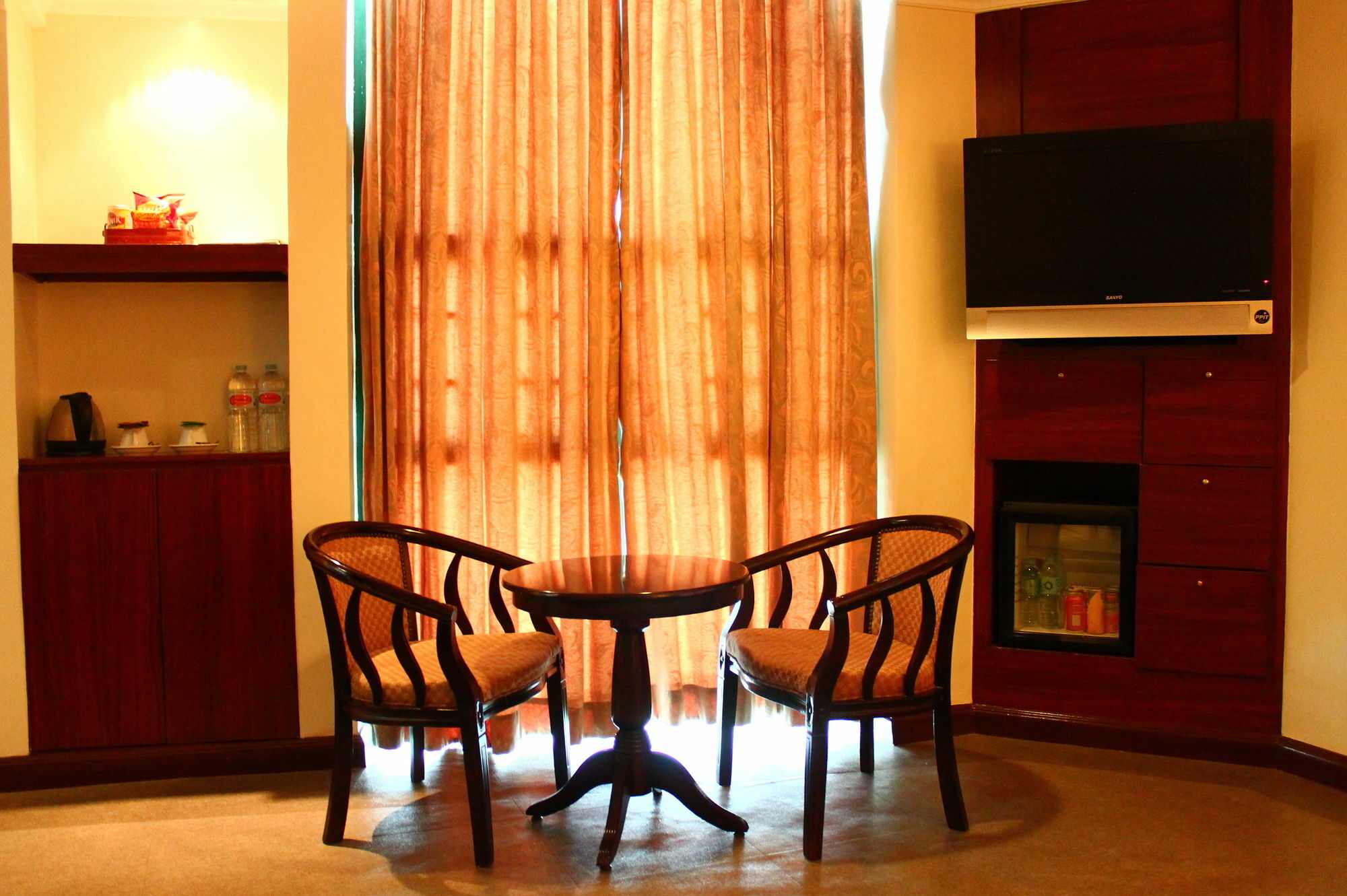 Iloilo Business Hotel Екстер'єр фото